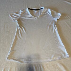 BCG Women's White V-Neck T-Shirt Size Large